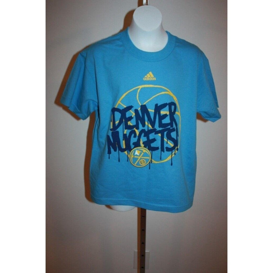 NWT Denver Nuggets YOUTH Medium M 10/12 Light Blue Nice Adidas T-Shirt Image 1