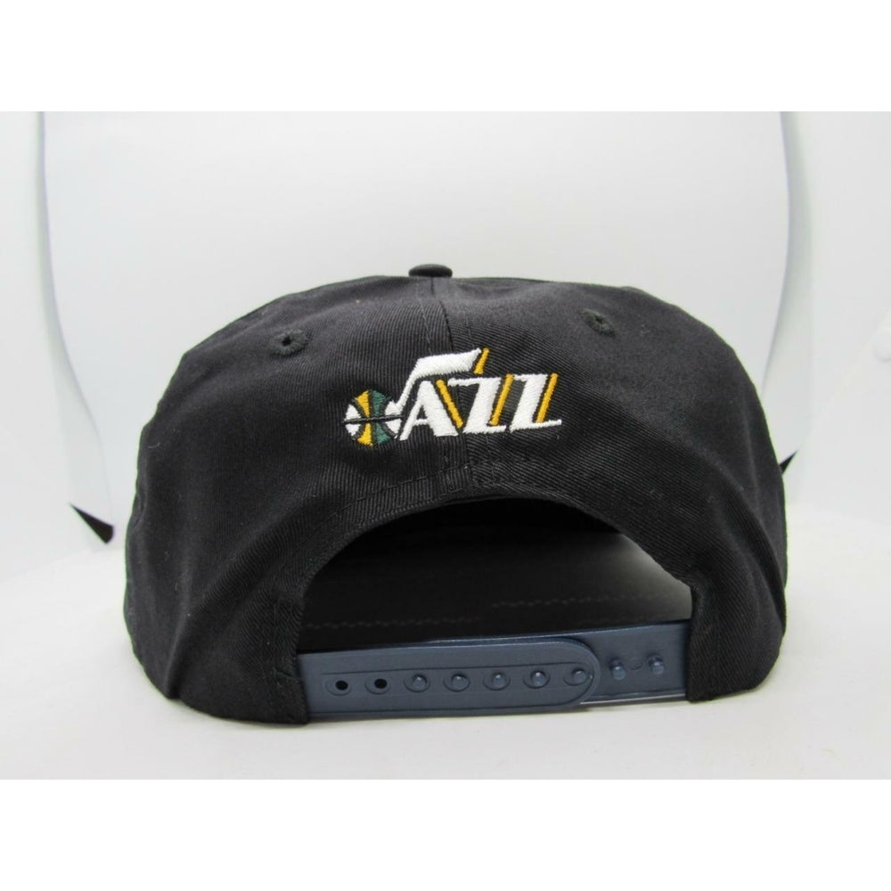 Utah Jazz Mens Size OSFA Black Snapback Flatbrim Hat Image 2