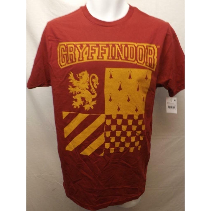 Harry Potter Gryffindor Adult Mens Size M Medium Red Shirt Image 2