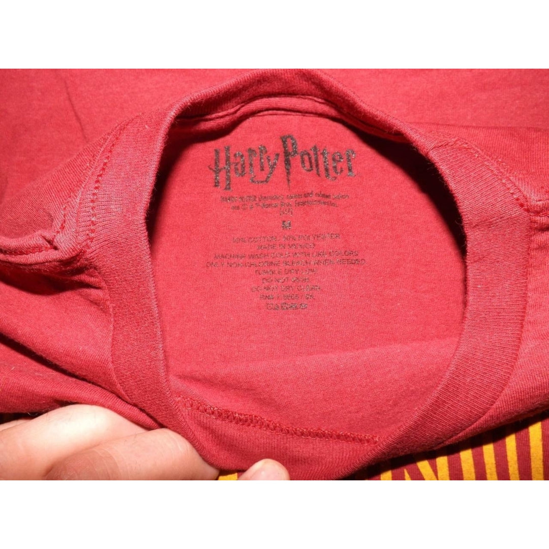 Harry Potter Gryffindor Adult Mens Size M Medium Red Shirt Image 4