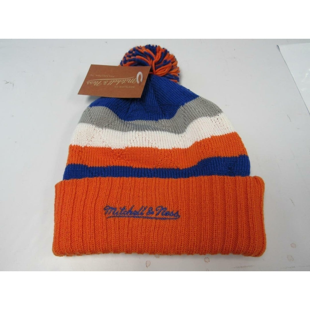 York Knicks Mens OSFA Mitchell and Ness Hi Five Cuffed Knit Pom Beanie 25 Image 3