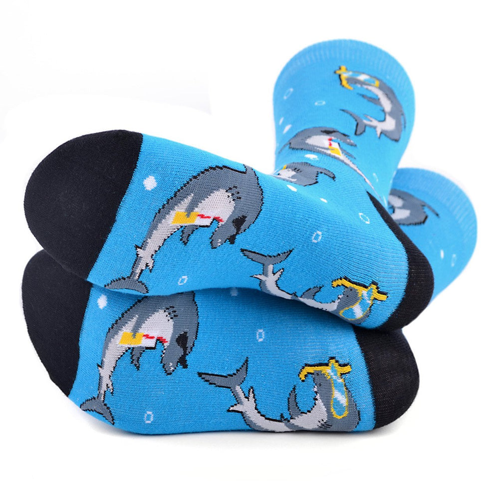 Mens Vacation Shark Novelty Socks Outdoor Fun Ocean Beach Cruise Vacation Sharks Everywhere Socks Image 2