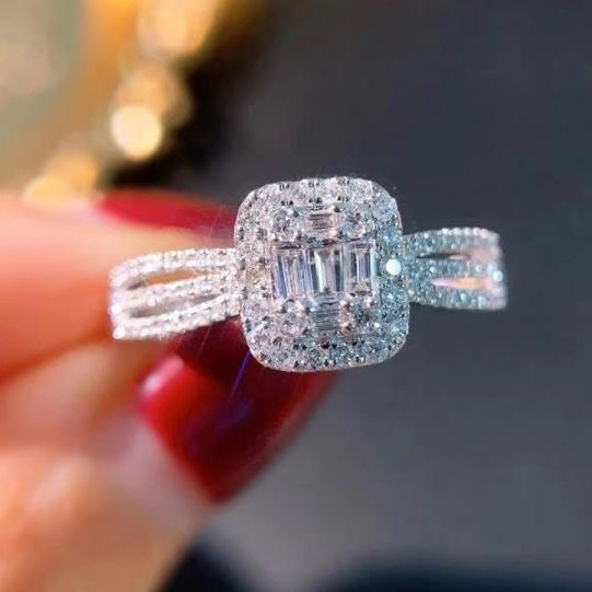 50 Cent Rock Sugar Diamond Ring Womens Ladder Set Full of Diamonds Shows the Luxury High Level of Big Diamond Eating Image 1