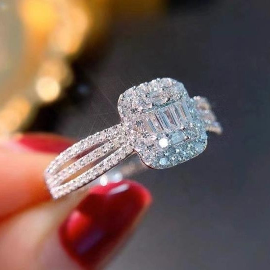 50 Cent Rock Sugar Diamond Ring Womens Ladder Set Full of Diamonds Shows the Luxury High Level of Big Diamond Eating Image 3