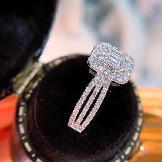 50 Cent Rock Sugar Diamond Ring Womens Ladder Set Full of Diamonds Shows the Luxury High Level of Big Diamond Eating Image 4