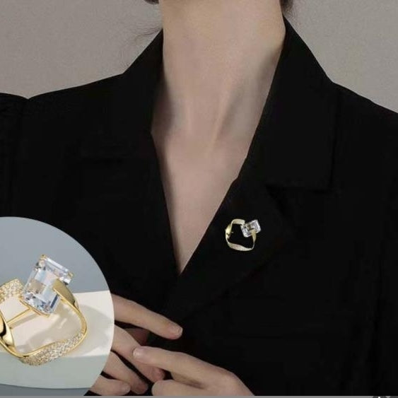 High end luxury geometric zircon brooch trendy fashion versatile brooch collar pin high-end suit coat pin accessories Image 2
