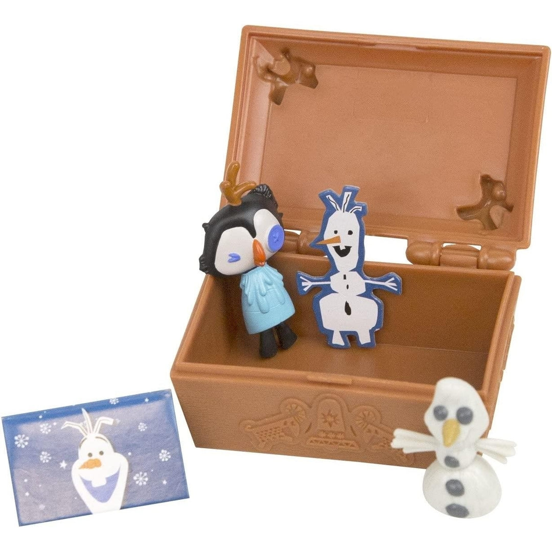 Disney Olafs Frozen Adventure Elsa Play Doll Treasured Traditions Accessories Hasbro Image 4