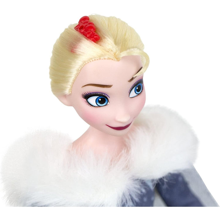 Disney Olafs Frozen Adventure Elsa Play Doll Treasured Traditions Accessories Hasbro Image 6