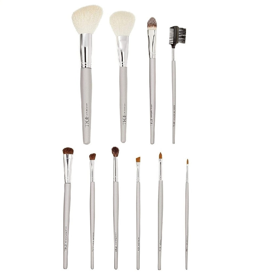 Premium Cosmetic Makeup Brushes Image 1