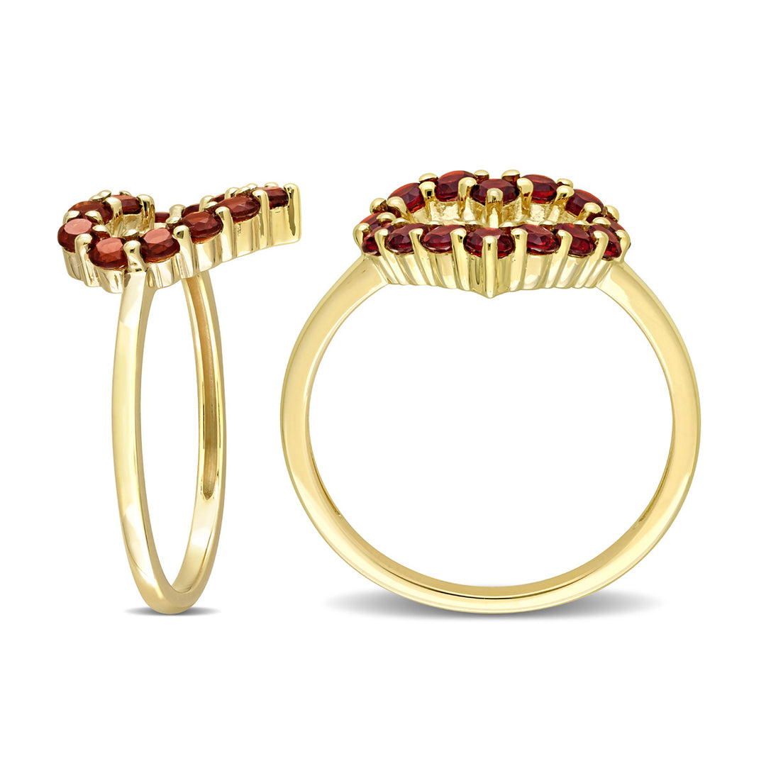 4/5 Carat (ctw) Garnet Heart Promise Ring in 10K Yellow Gold Image 3