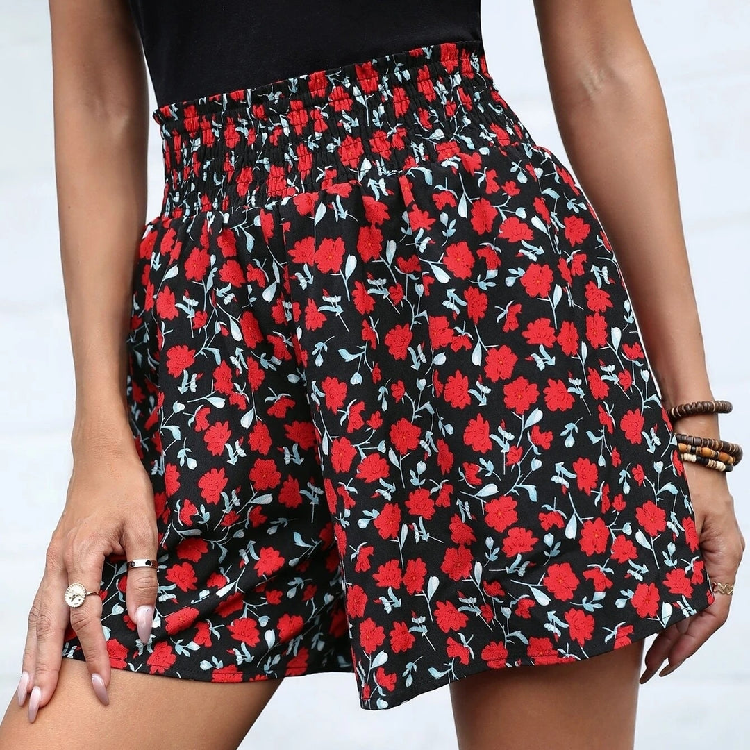 Allover Floral Print Paperbag Waist Shorts Image 1