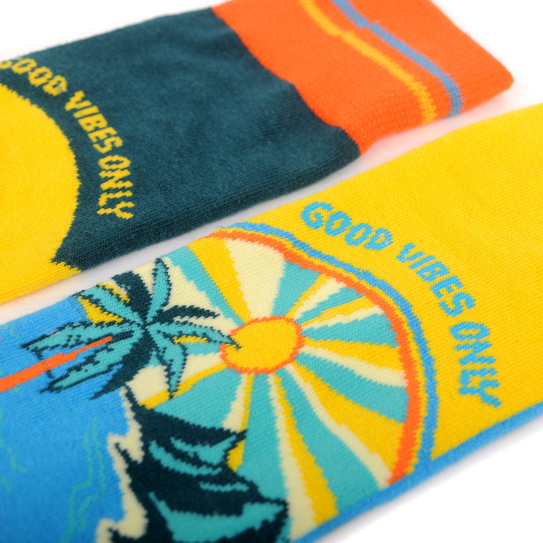 Good Vibes Only Socks Novelty Summer Beach Sunset Fun Crazy Palm Trees Summer Breeze Beach Vacation Socks Image 3