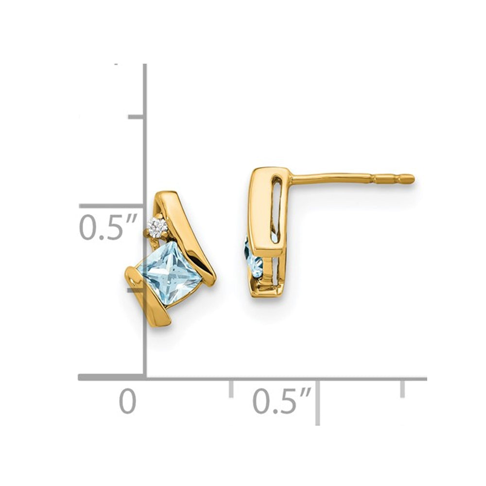 3/5 Carat (ctw) Aquamarine Post Button Earrings in 10K Yellow Gold Image 2