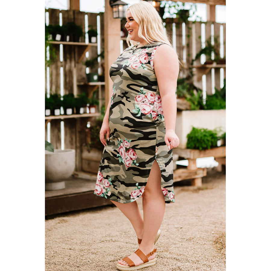 Womens Green Plus Size Camo Floral Sleeveless Maxi Dress Image 1