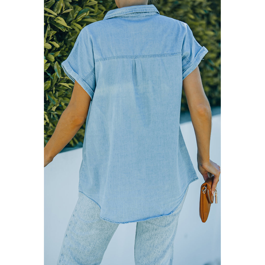 Women's Sky Blue Short Sleeve Buttoned Denim Shirt with Pocket Image 2