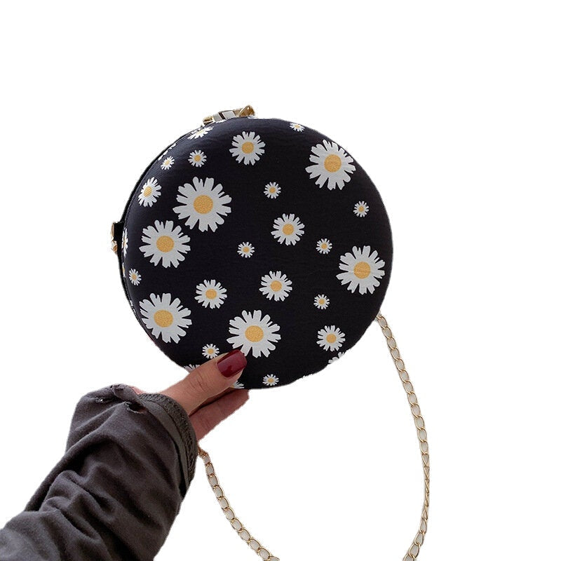 Women Dotted Daisy Printed Chain Shoulder Bag- PPT DTTT Image 6