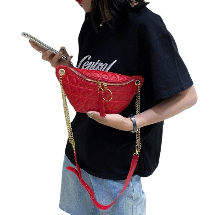 Women Solid Chains Argyle Crossbody Bag Image 6