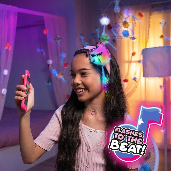 Chibies Boom Box Roxie Fluffy Lights to Beats Speaker Music Interactive Toy WOW! Stuff Image 4