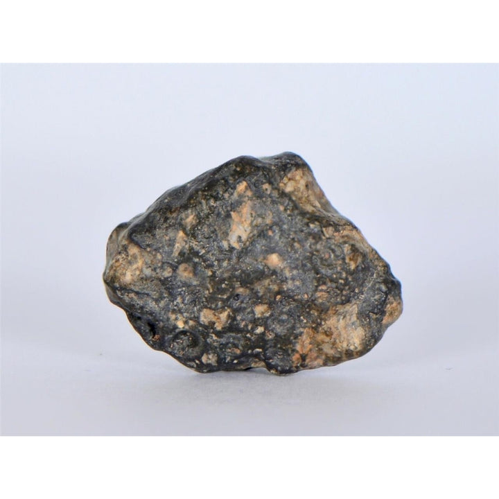 Lunar Meteorite 7.74g I Lunar Breccia I TOUAT 005 - TOP METEORITE Image 1