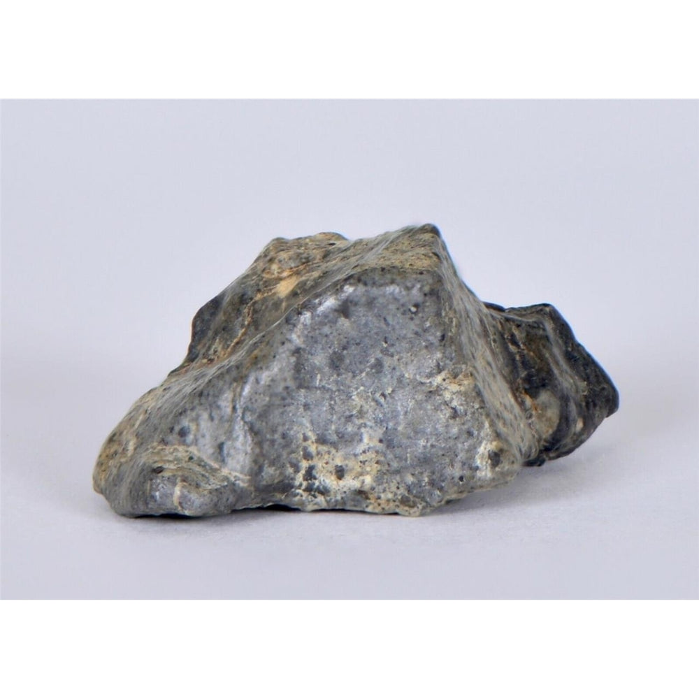 Lunar Meteorite 8.21g I Lunar Breccia I TOUAT 005 - TOP METEORITE Image 2