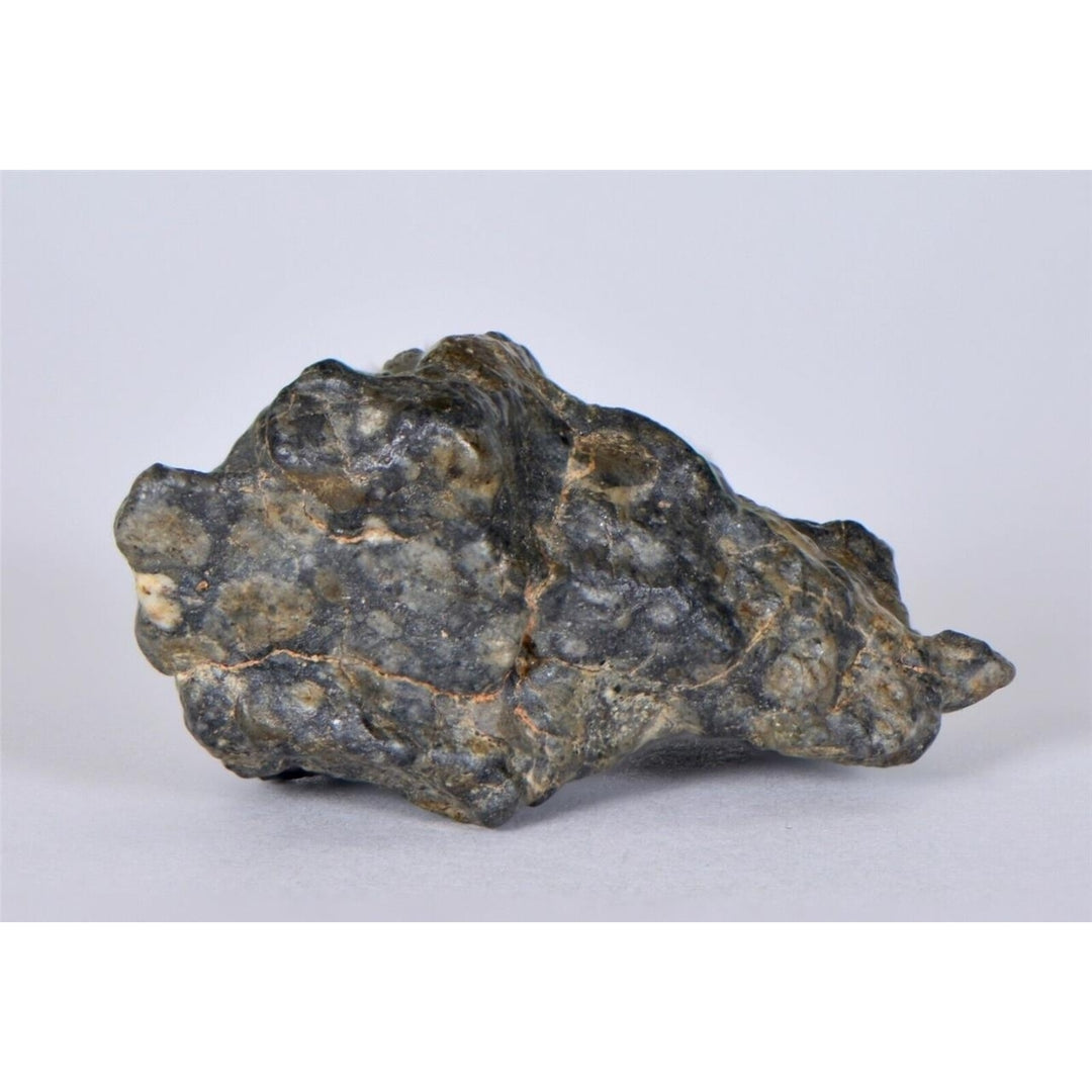 Lunar Meteorite 18.33g I Lunar Breccia I TOUAT 005 - TOP METEORITE Image 1