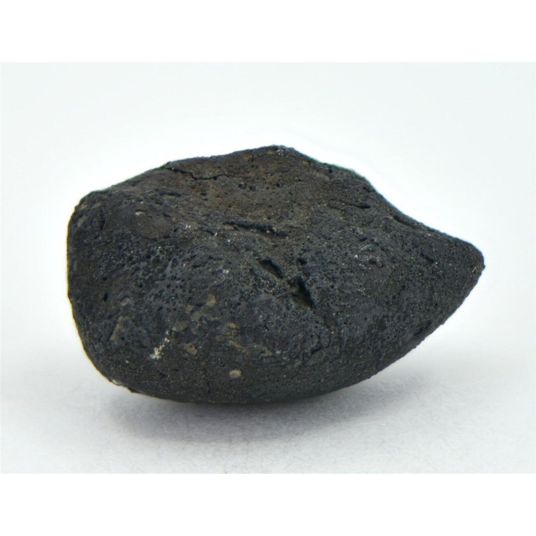 0.68g C2-ung TARDA Carbonaceous Chondrite Meteorite - TOP METEORITE Image 4