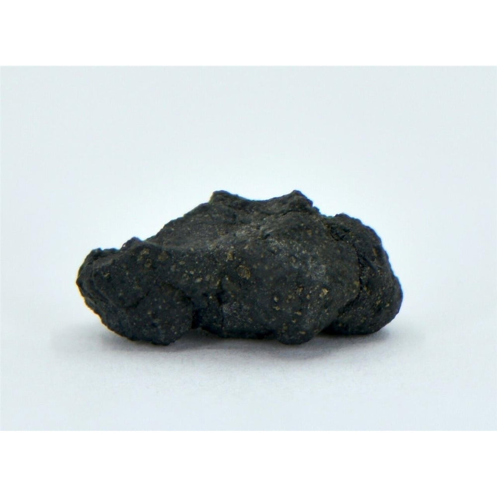 1.92g Carbonaceous Chondrite C3-ung I NWA 12416 - TOP METEORITE Image 2