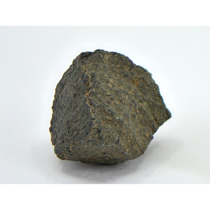 0.831g Carbonaceous Chondrite CM2-an I NWA 3340 - TOP METEORITE Image 1