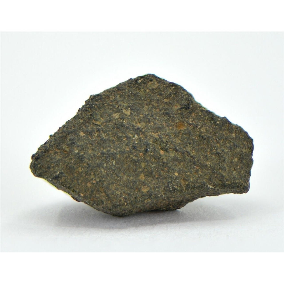 0.831g Carbonaceous Chondrite CM2-an I NWA 3340 - TOP METEORITE Image 2