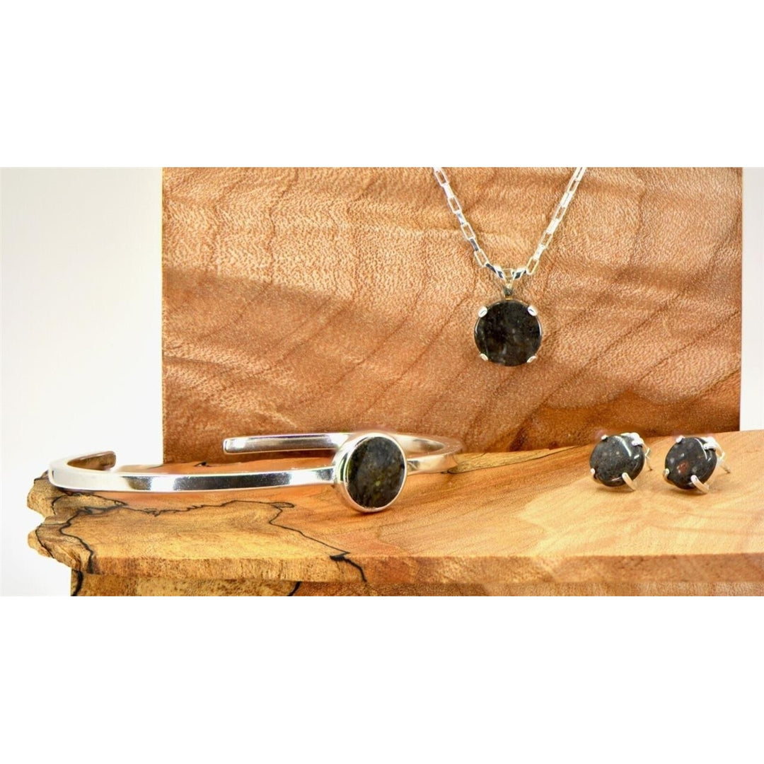 The Nagaoka Lunar Set - Hand Crafted Lunar Meteorite Jewelry - TOP METEORITE Image 2