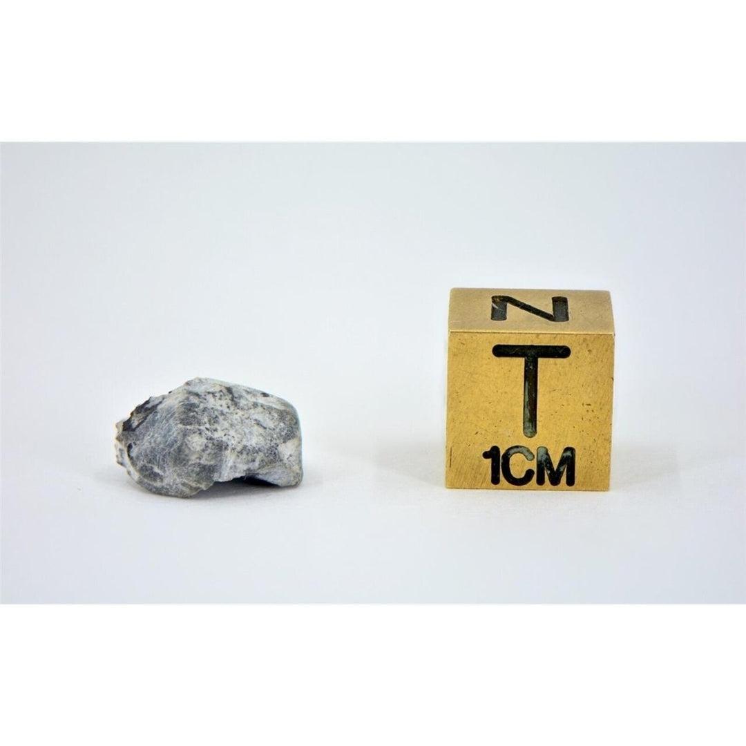 0.92g Aubrite Meteorite fragment - TIGLIT I 2021 Observed Fall - TOP METEORITE Image 4