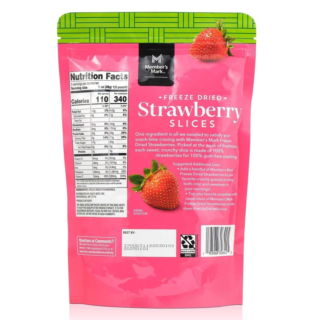 Members Mark Freeze Dried Strawberry Slices (3 Ounce) Image 2