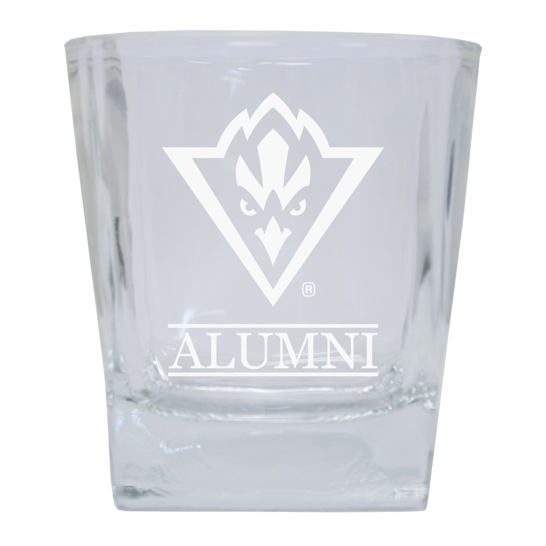 North Carolina Wilmington Seahawks Alumni Elegance 10oz Etched Glass Tumbler Image 1