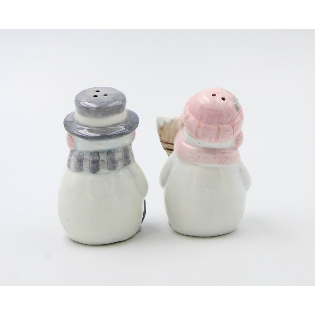 Frosty the Snowman Ceramic Salt and Pepper Shakers 3.5in Gift Image 4