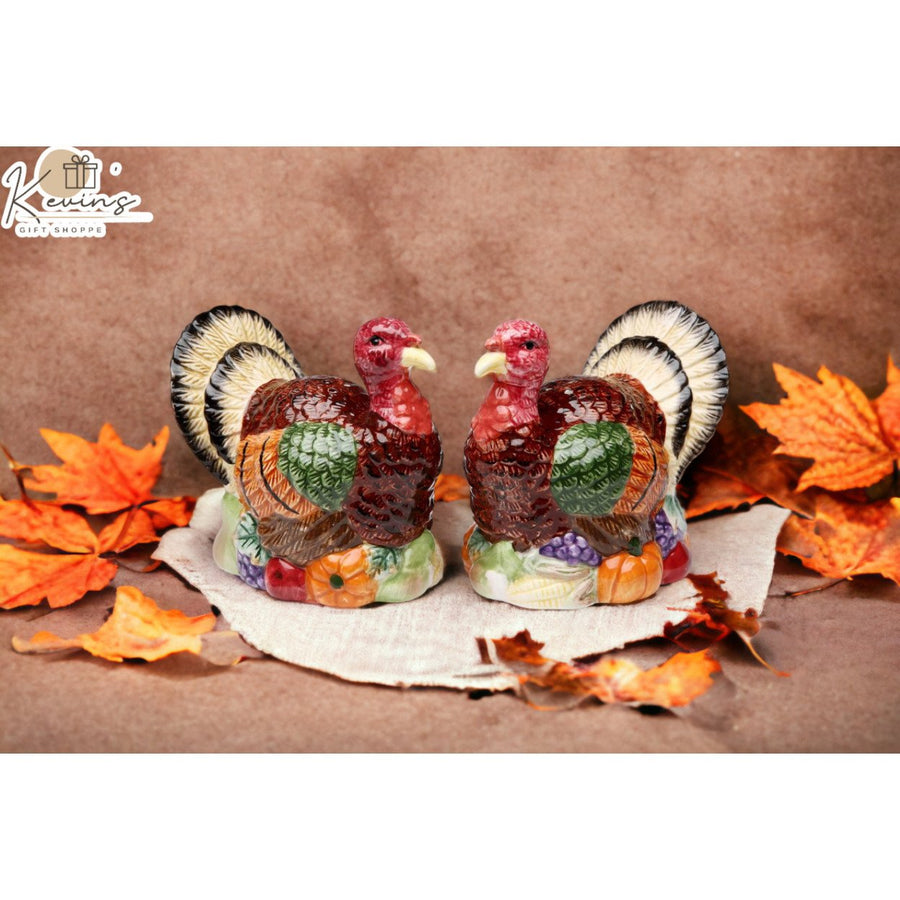 Gobble Gobble Ceramic Thanksgiving Turkey Salt and Pepper Shakers Image 1