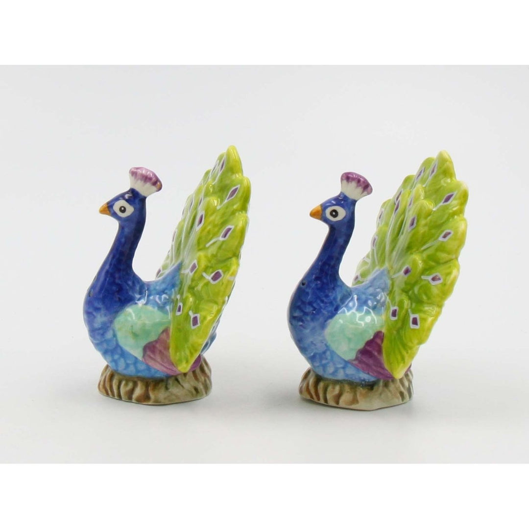 Hand Painted Ceramic Blue Peacock Salt and Pepper Shakers 3x2.25x3.38 Image 4