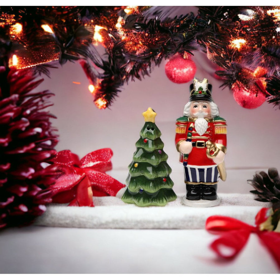 Ceramic Christmas Nutcracker Salt and Pepper Set Tree and Soldier Image 1