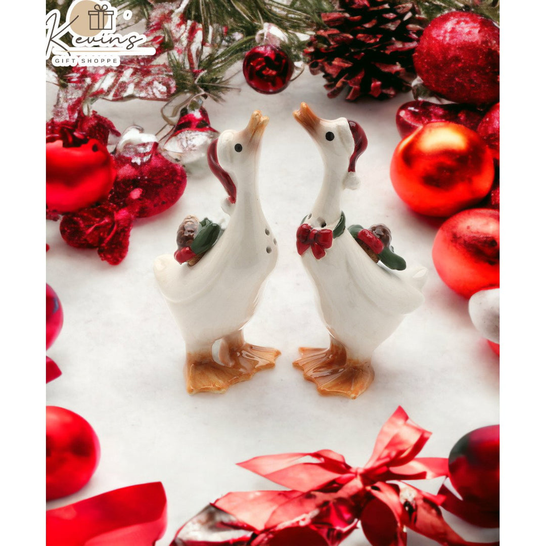 Ceramic Christmas Geese Salt and Pepper Shakers Gift Image 1