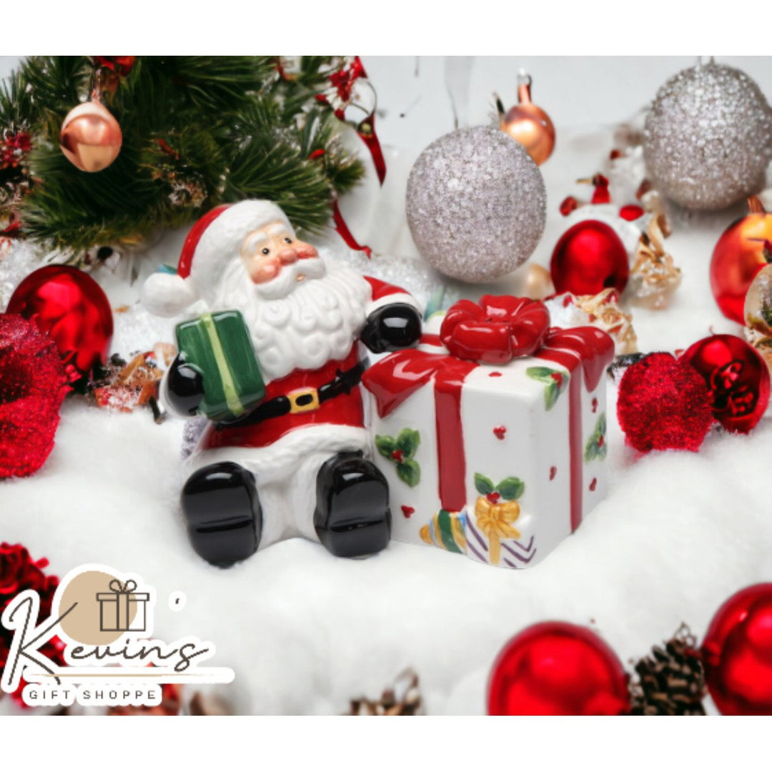 Ceramic Santa Salt and Pepper Shaker Set Christmas Image 1