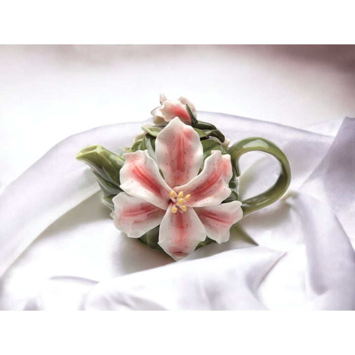 Ceramic Lily Flower Teapot 8oz 6.25in Farmhouse Kitchen Tea Image 1