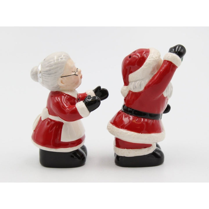 Ceramic Kissing Santa Mrs Claus Salt and Pepper Shakers Gift Set Image 4