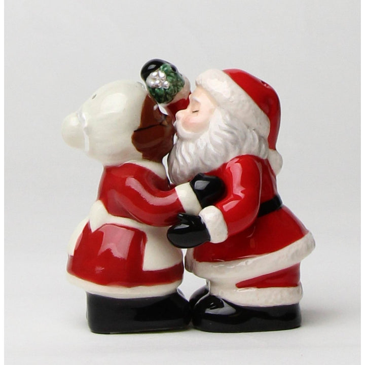 Interracial Ceramic Santa Claus Mrs Claus Salt and Pepper Shakers Image 4