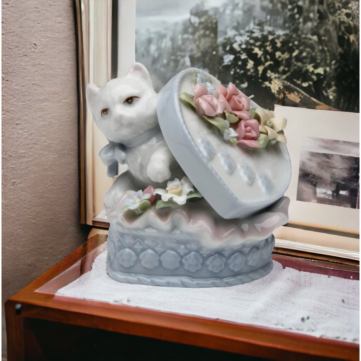 Ceramic Kitten Figurine in Heart Box 2.5in Gift for Cat Image 1