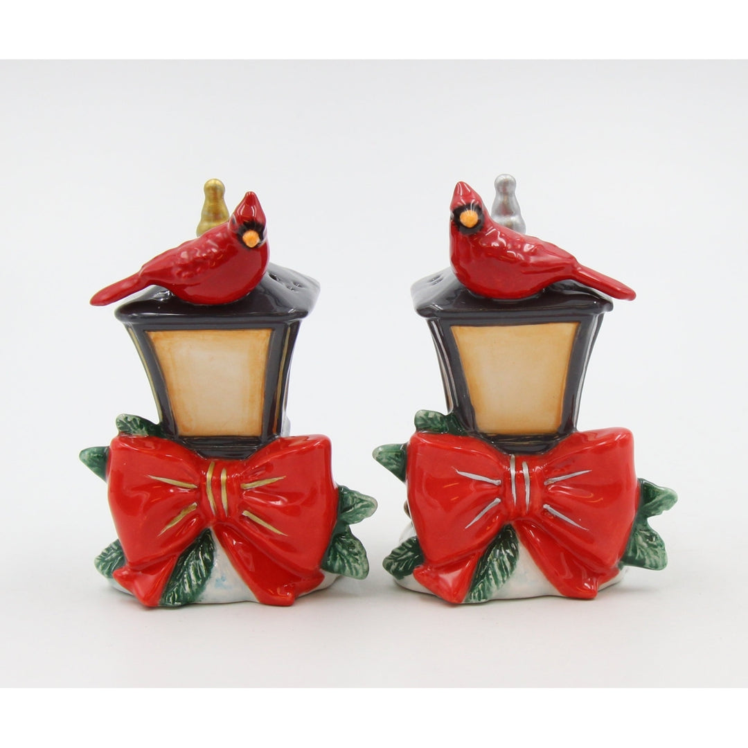 Ceramic Cardinal Bird Salt and Pepper Shakers Kitchen Gift 3.6" Image 3