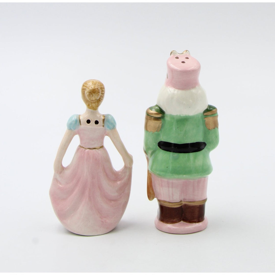 Kevins Gift Shoppe Ceramic Pastel Color Nutcracker and Girl Salt and Pepper Shakers Image 4