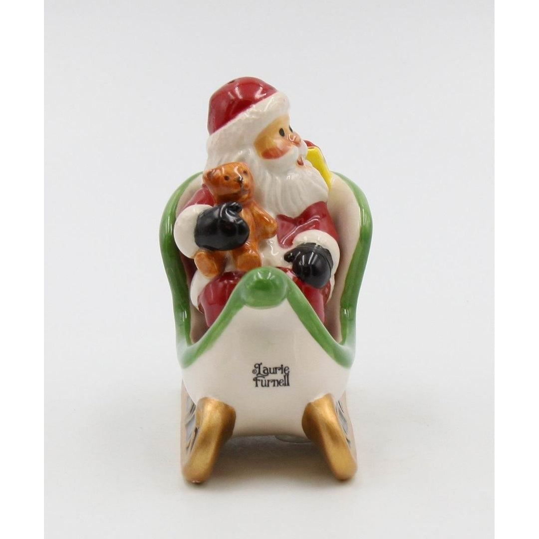 Santa Sleigh Salt and Pepper Shakers Ceramic 375 x 225 x 387 In Image 3