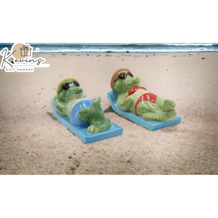 Kevins Gift Shoppe Ceramic Alligator Couple Bathing in the Sun Salt and Pepper Shakers Image 1