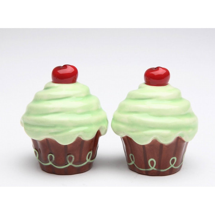 Ceramic Green Cupcake Salt and Pepper Shakers Kitchen Image 3