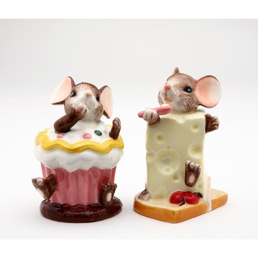 Ceramic Mice Salt and Pepper Shakers Hand Painted Unique Gift Image 3