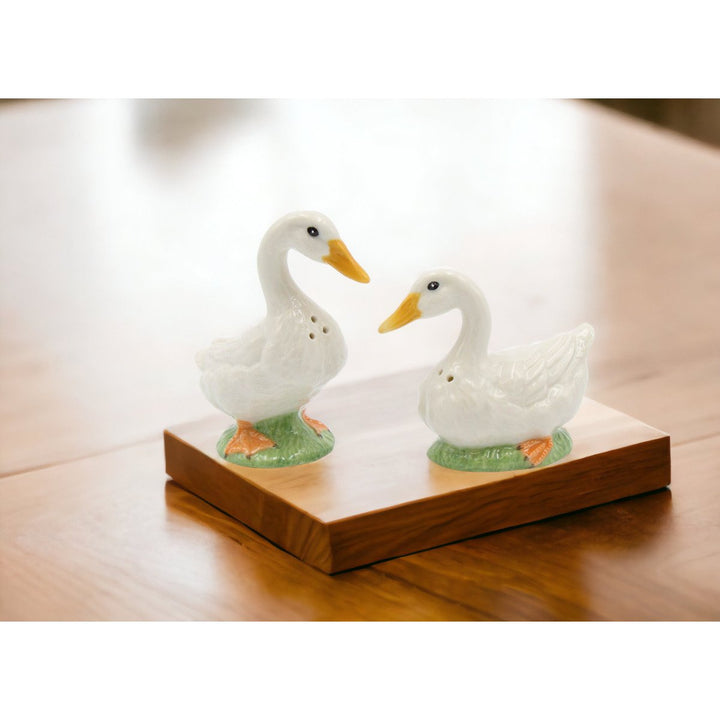 Hand Painted Ceramic Duck Salt and Pepper Shakers Gift Image 2